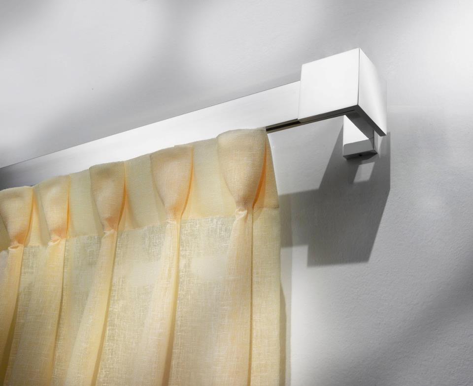 SCAGLIONI Bastoni per tende prodotti in linea con le piu' severe normative vigenti scaglioni