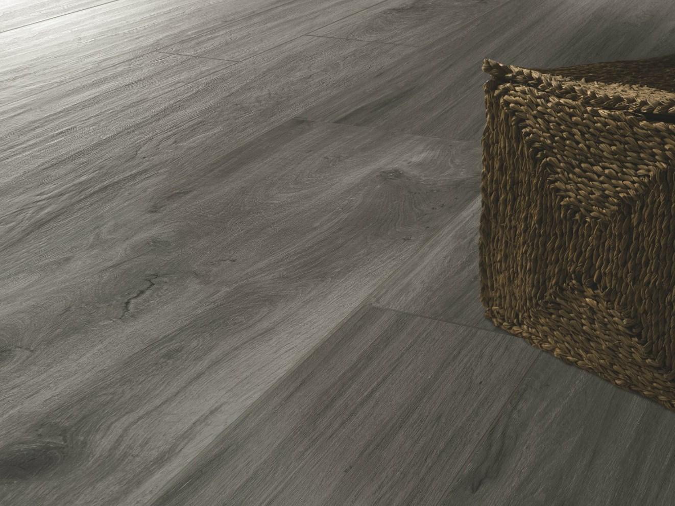 Casalgrande Padana TAVOLATO Pavimento/rivestimento in gres porcellanato effetto legno Granitoker