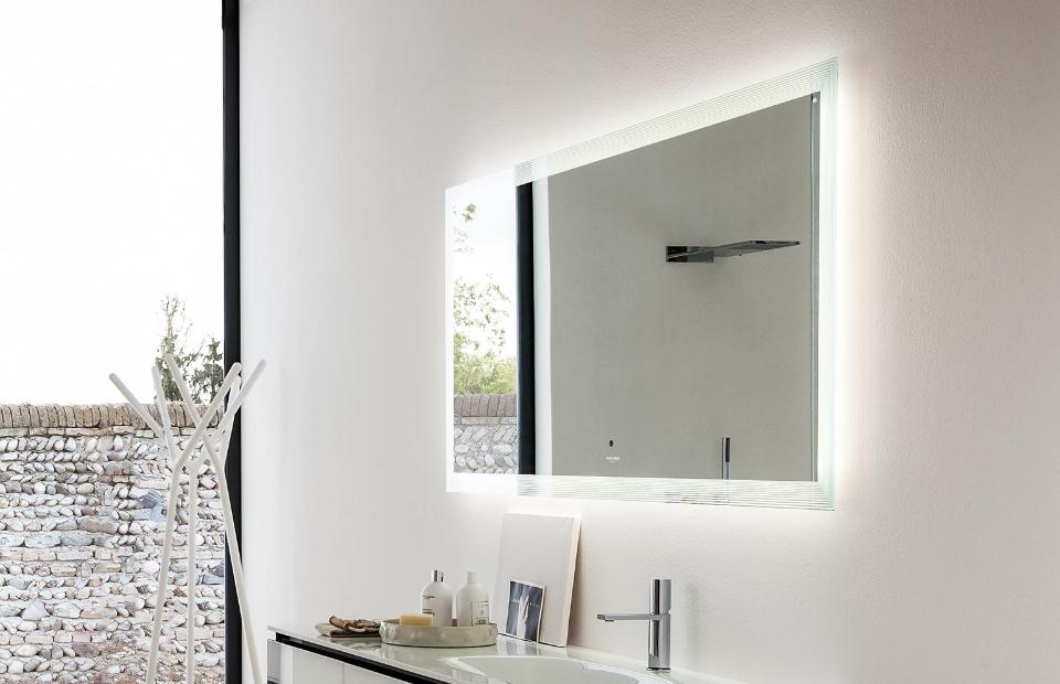ARTELINEA illuminazione e accessori. Specchi originali con e senza illumnazione led incorporata ARTELINEA + SKIN
