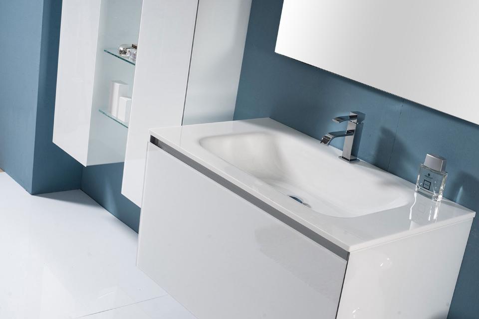 ARTELINEA mobili da bagno in legno e legno rivestito da vetro colorato artelinea Arredo bagno