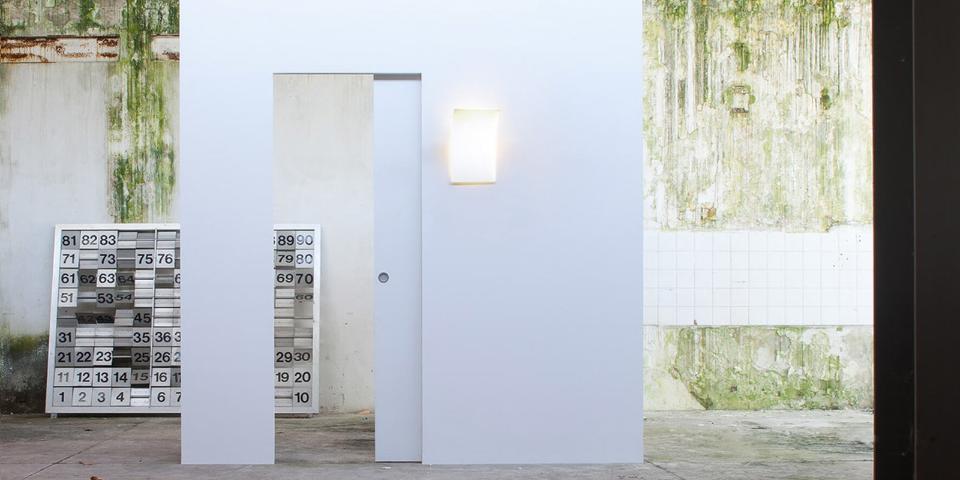 Controtelai per porte scorrevoli con stipiti ECLISSE SYNTESIS LUCE