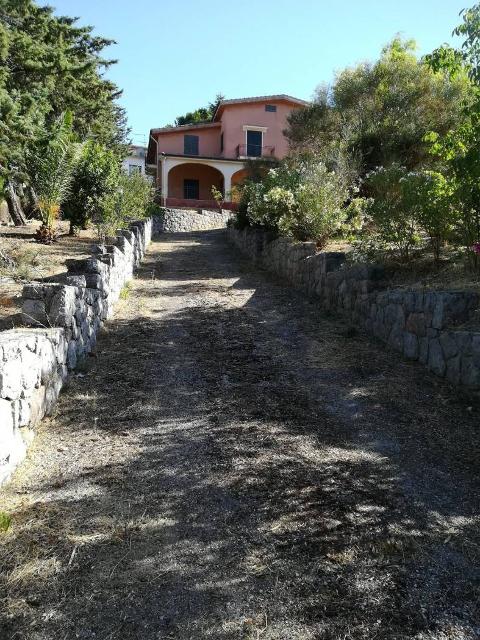 Villa in Vendita a Monreale collina (Palermo)