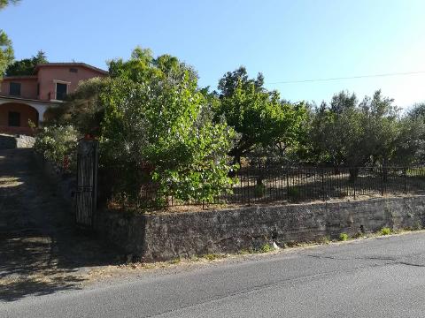 Villa in Vendita a Monreale collina (Palermo)