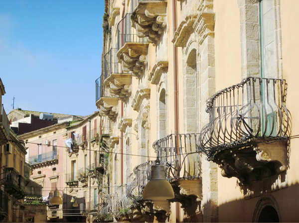 Appartamento in Affitto a Caltagirone (Catania)