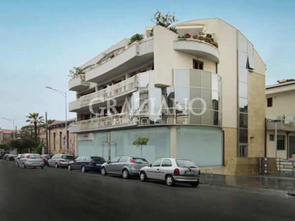 Negozio in Affitto a Caltagirone (Catania)