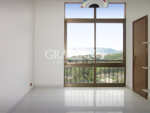 Appartamento in Vendita a Caltagirone (Catania)