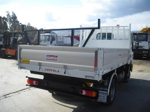 AUTOCARRO/CAMION NISSAN CABSTAR 150 E CASSONE RIBALTABILE TRILATERALE NISSAN CABSTAR 150