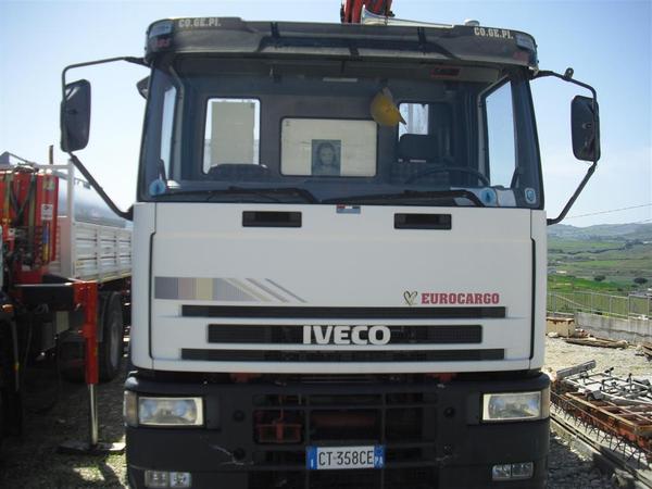 AUTOCARRO/CAMION IVECO 150E27 BALESTRATO CON GRU HEILA HL-L 140/4S RADIOCOMANDO CASSONE RIBALTABILE IVECO 150 E 27