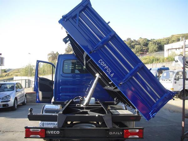 AUTOCARRO IVECO DAILY 35C18 COMPLETO DI CASSONE RIBALTABILE TRILATERALE - SICILIA