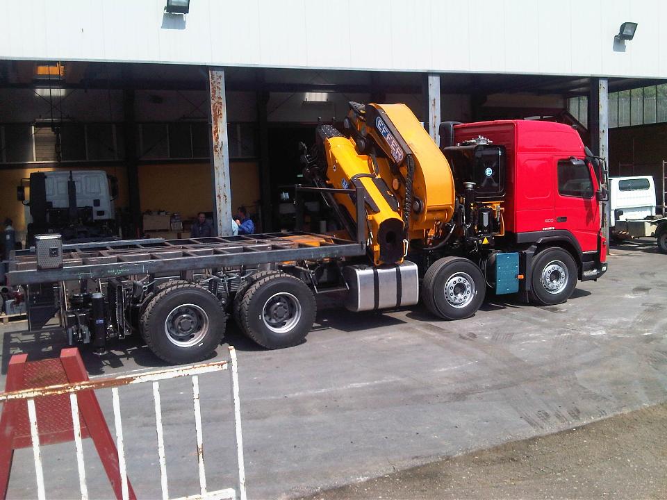 GRU EFFER 1750 6S+6S MONTATA SU VOLVO 4 ASSI 8X4 - SICILIA