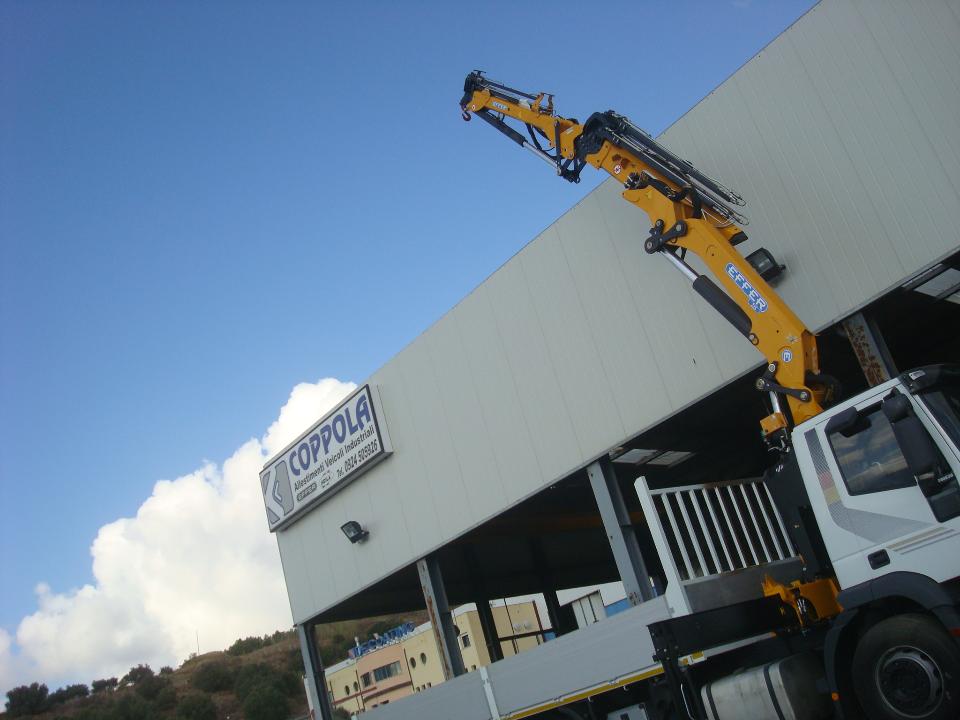 GRU EFFER 225 5S+3S MONTATA SU IVECO EUROTECH 269 - SICILIA