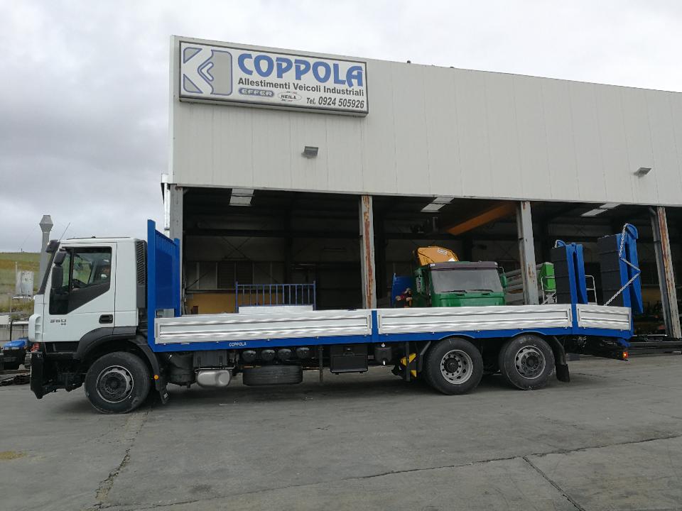PIANALE CON RAMPE DI CARICO IDRAULICHE COPPOLA