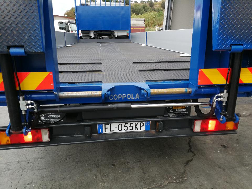 PIANALE CON RAMPE DI CARICO IDRAULICHE COPPOLA