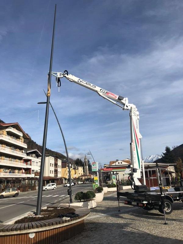 PIATTAFORMA AEREA CELA  AUTOCARRATA  CESTELLO PORTA PERSONE MOD. DT40 - SICILIA CELA DT 40