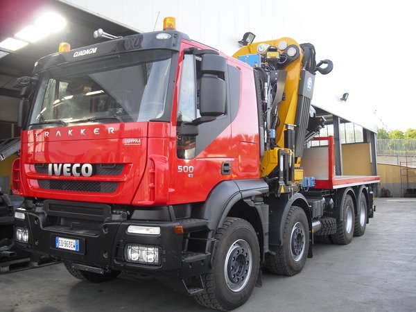 GRU EFFER MOD. 1750/4S MONTATA SU AUTOCARRO/CAMION IVECO 500 4ASSI