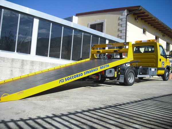 ATTREZZATURE PER SOCCORSO STRADALE -SICILIA