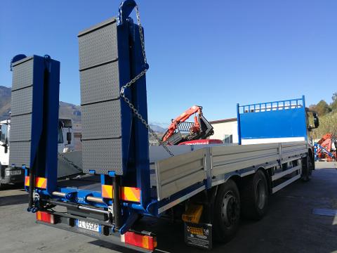 PIANALE CON RAMPE DI CARICO IDRAULICHE COPPOLA