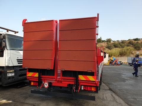 IVECO 150.28 PIANALE CON RAMPE DI CARICO IDRAULICHE PER TRASPORTO MACCHINE OPERATRICI - SICILIA