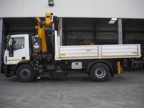 AUTOCARRO/CAMION IVECO 180-30 CON CASSONE RIBALTABILE TRILATERALE GRU EFFER 255/5S+3S