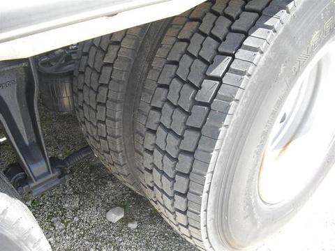 AUTOCARRO/CAMION IVECO EUROTEK 260-380 GRU HIAB 12000/4S ATTREZZATURA SCARRABILE 20 TON