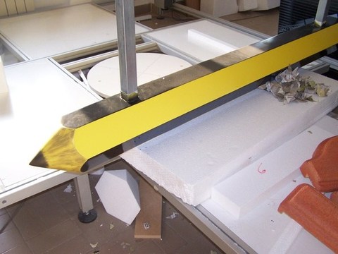 Sculture in polistirolo a Catania, Sicilia, Italia: Delfini, Sacco cemento, Vaso, Gomma, Matita, Zucca - scolpiti e decorati