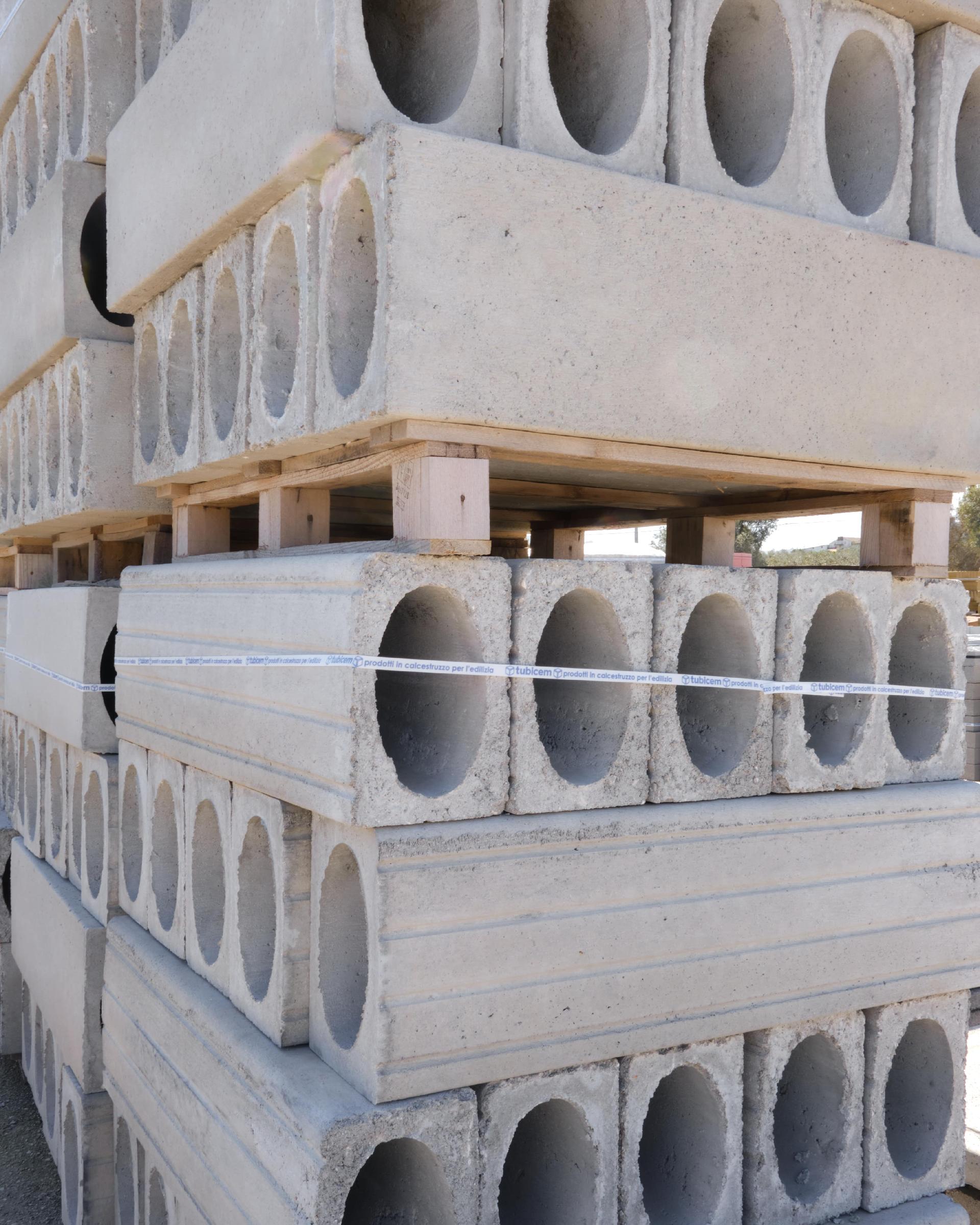 Cordoli e bordure cm 20x30x100 leggero