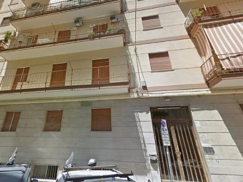 Appartamento in Vendita a Palermo Zisa - Olivuzza - Papireto - Tribunale