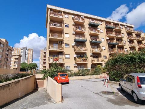Appartamento in Vendita a Palermo Bonagia - Falsomiele