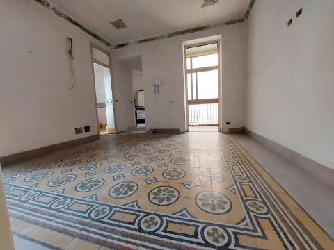 Appartamento in Vendita a Palermo Università - Civico