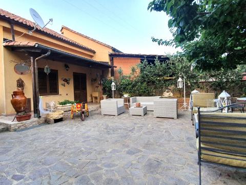 Villa in Vendita a Trabia (Palermo)