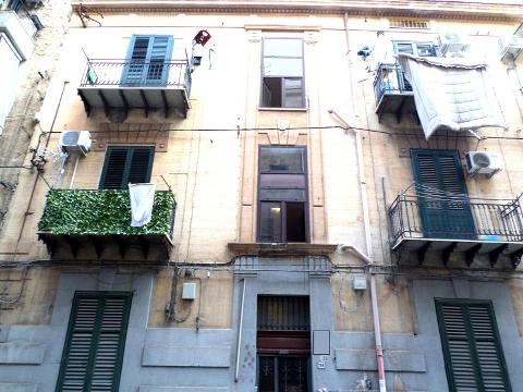 Appartamento in Vendita a Palermo Università - Civico