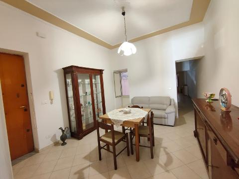 Appartamento in Vendita a Palermo Policlinico - Oreto Vecchia