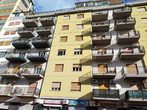 Appartamento in Vendita a Palermo Messina Marine - Torrelunga - Romagnolo