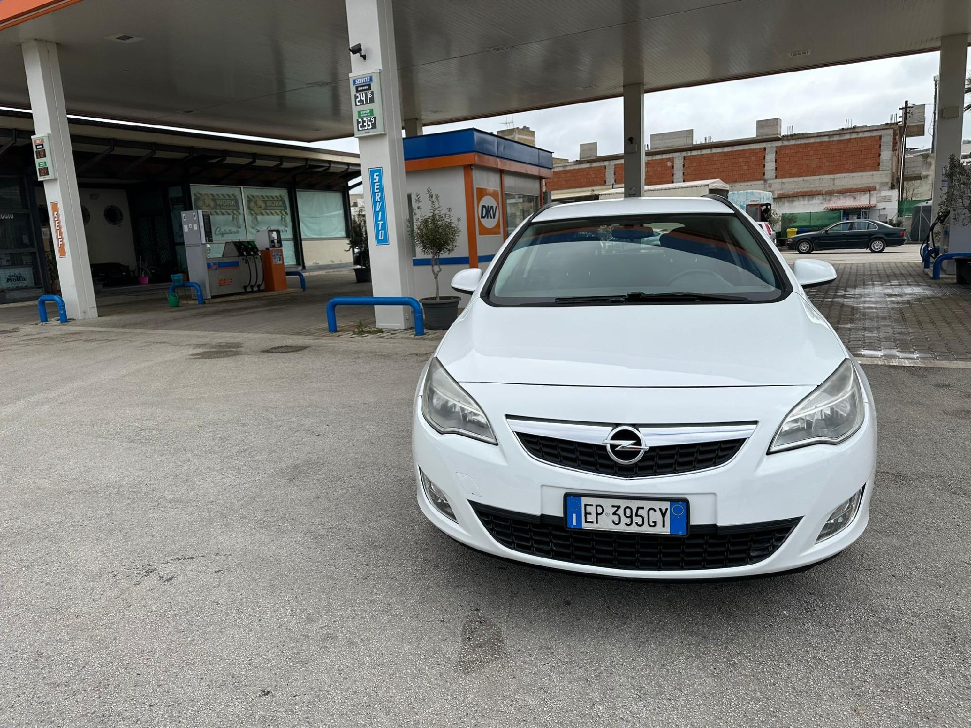 Opel Astra Sport Tourer GPL / Benzina