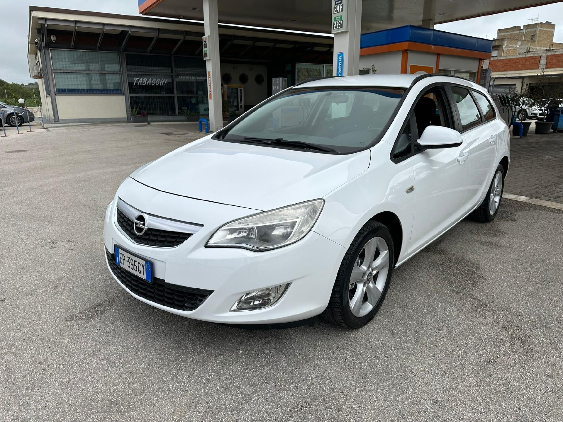 Opel Astra Sport Tourer GPL / Benzina
