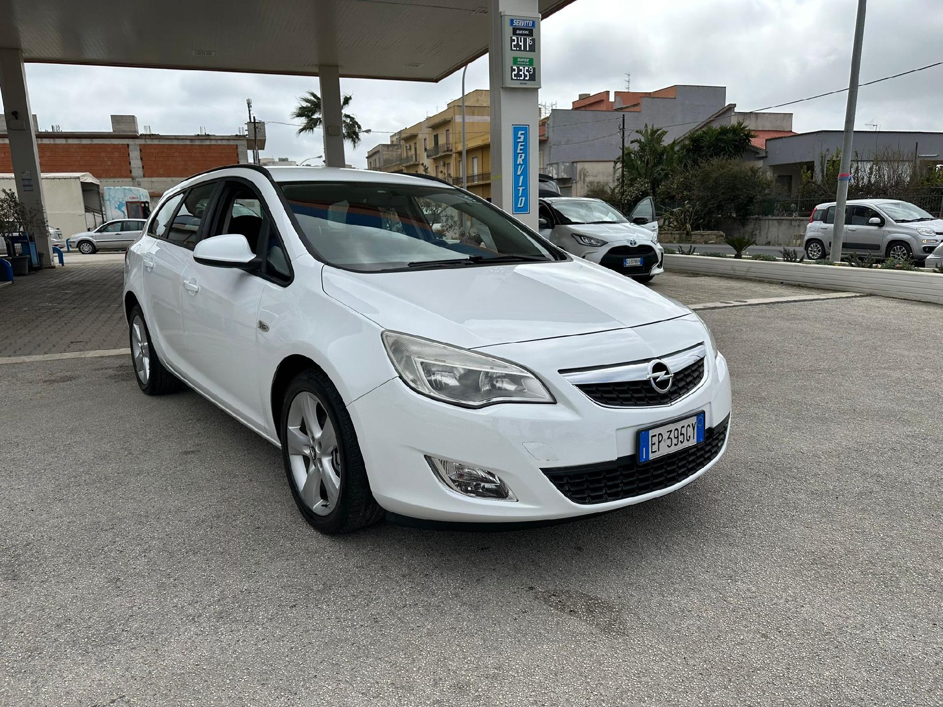Opel Astra Sport Tourer GPL / Benzina