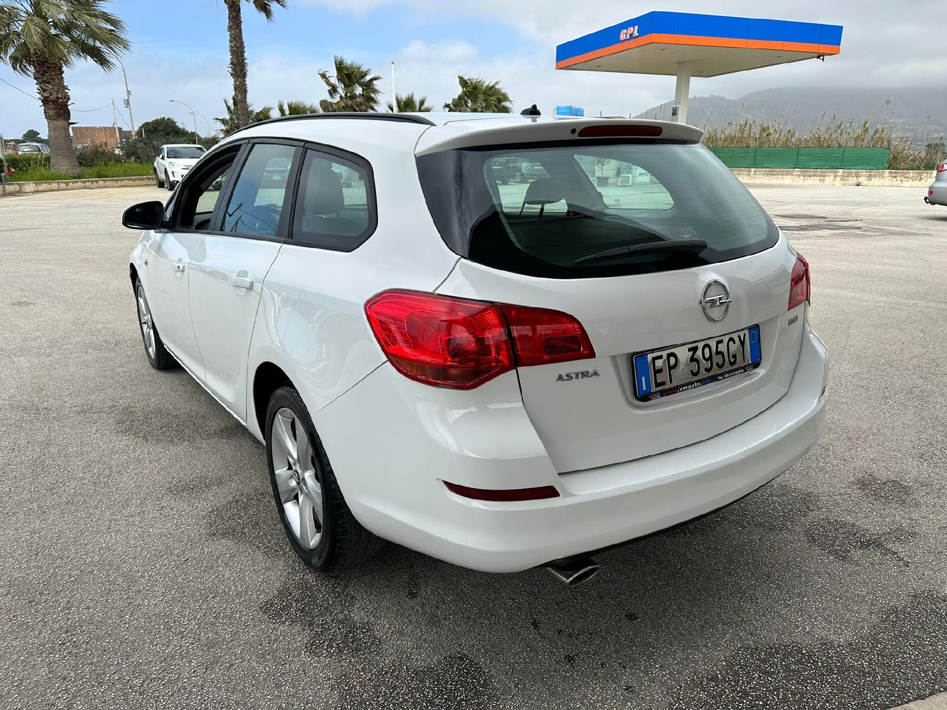 Opel Astra Sport Tourer GPL / Benzina