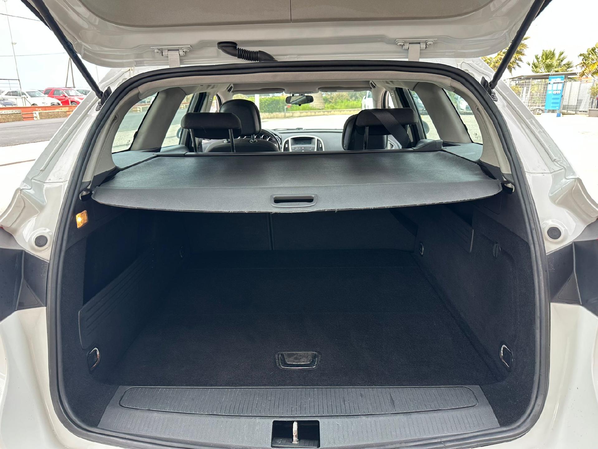 Opel Astra Sport Tourer GPL / Benzina