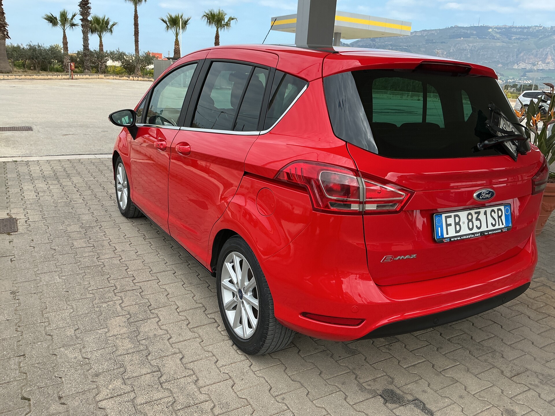 Ford B-Max GPL / Benzina