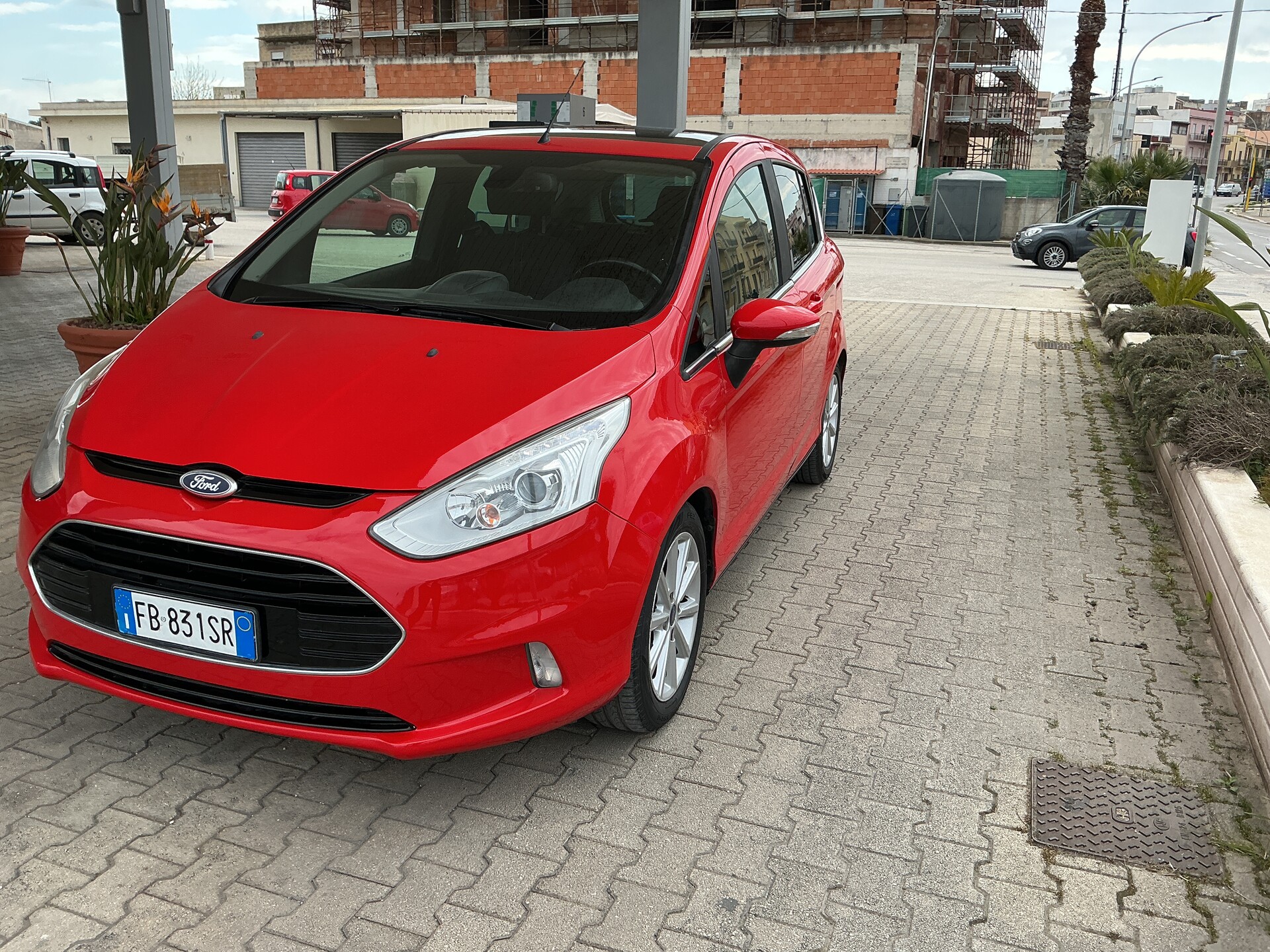 Ford B-Max GPL / Benzina