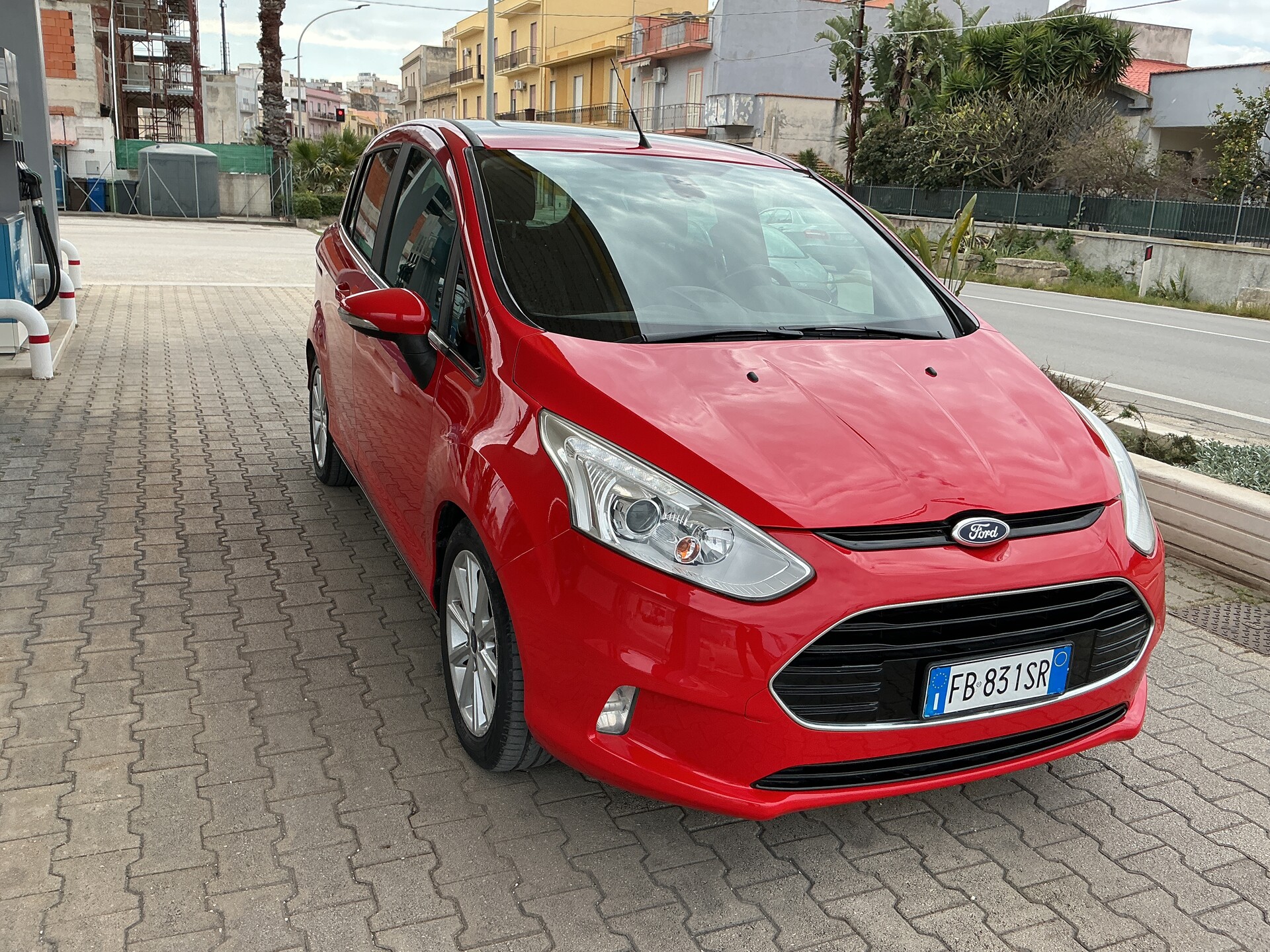 Ford B-Max GPL / Benzina