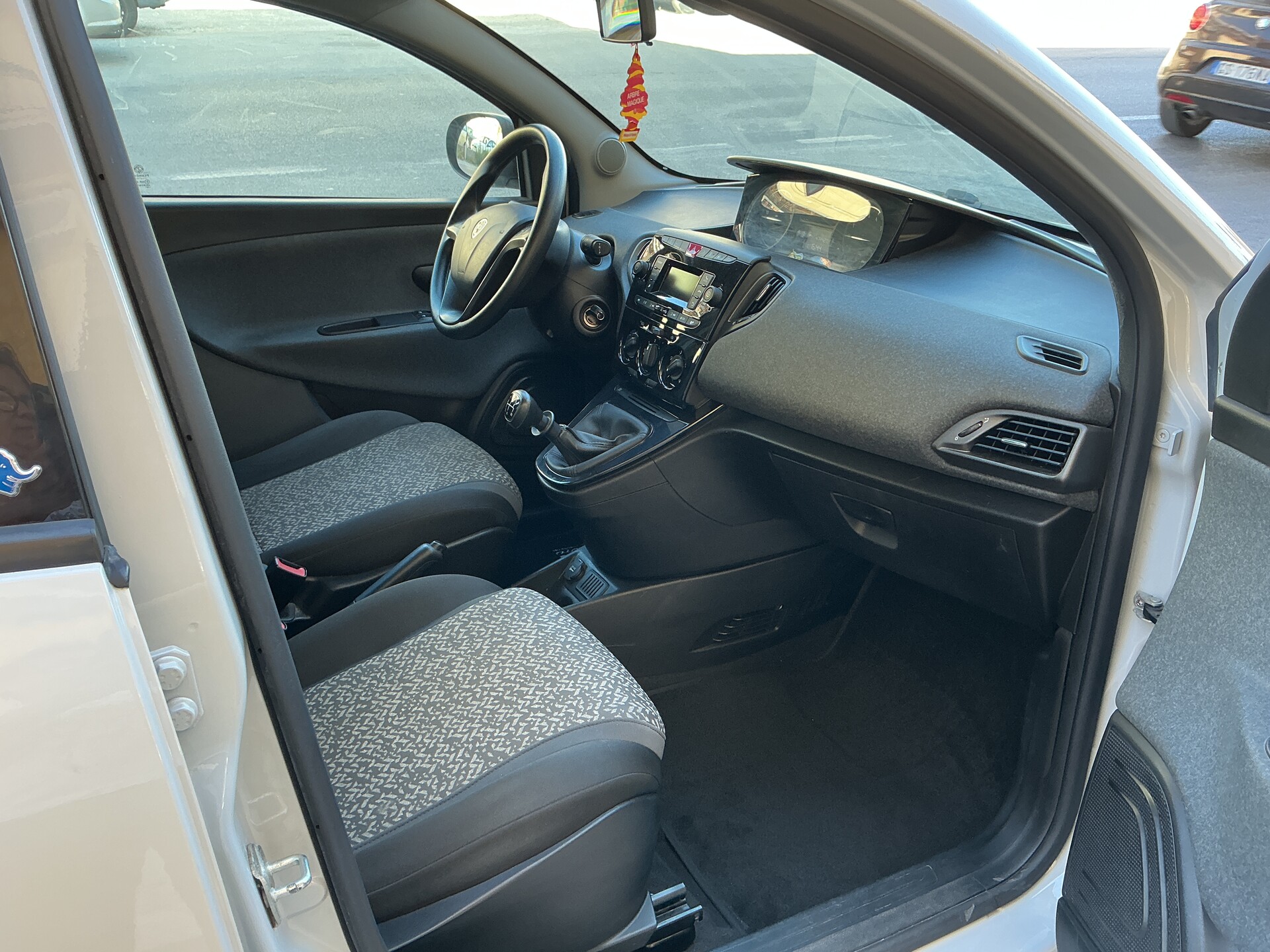 Lancia Ypsilon Benzina / Diesel