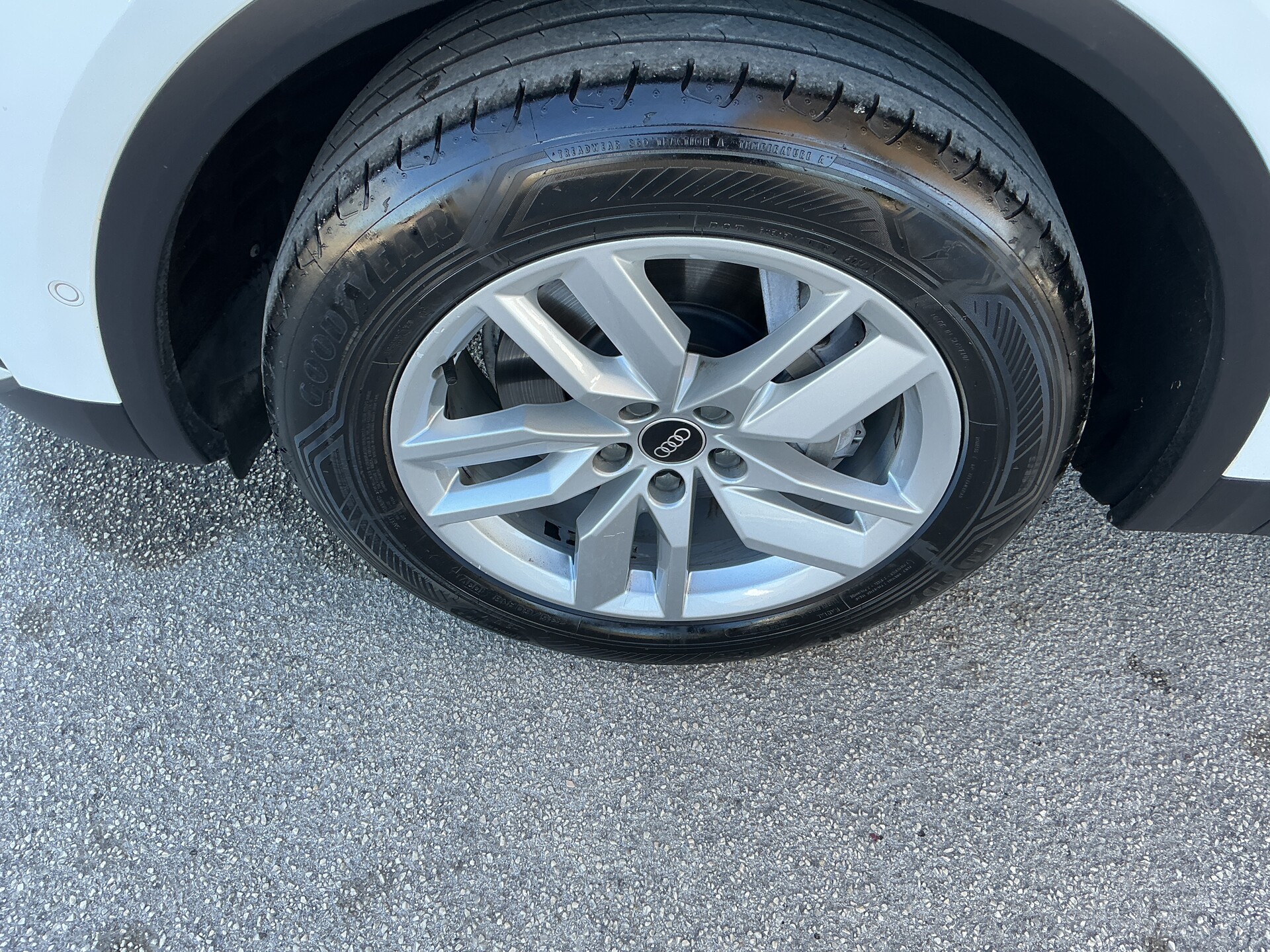 Audi Q5 Elettrica / Diesel