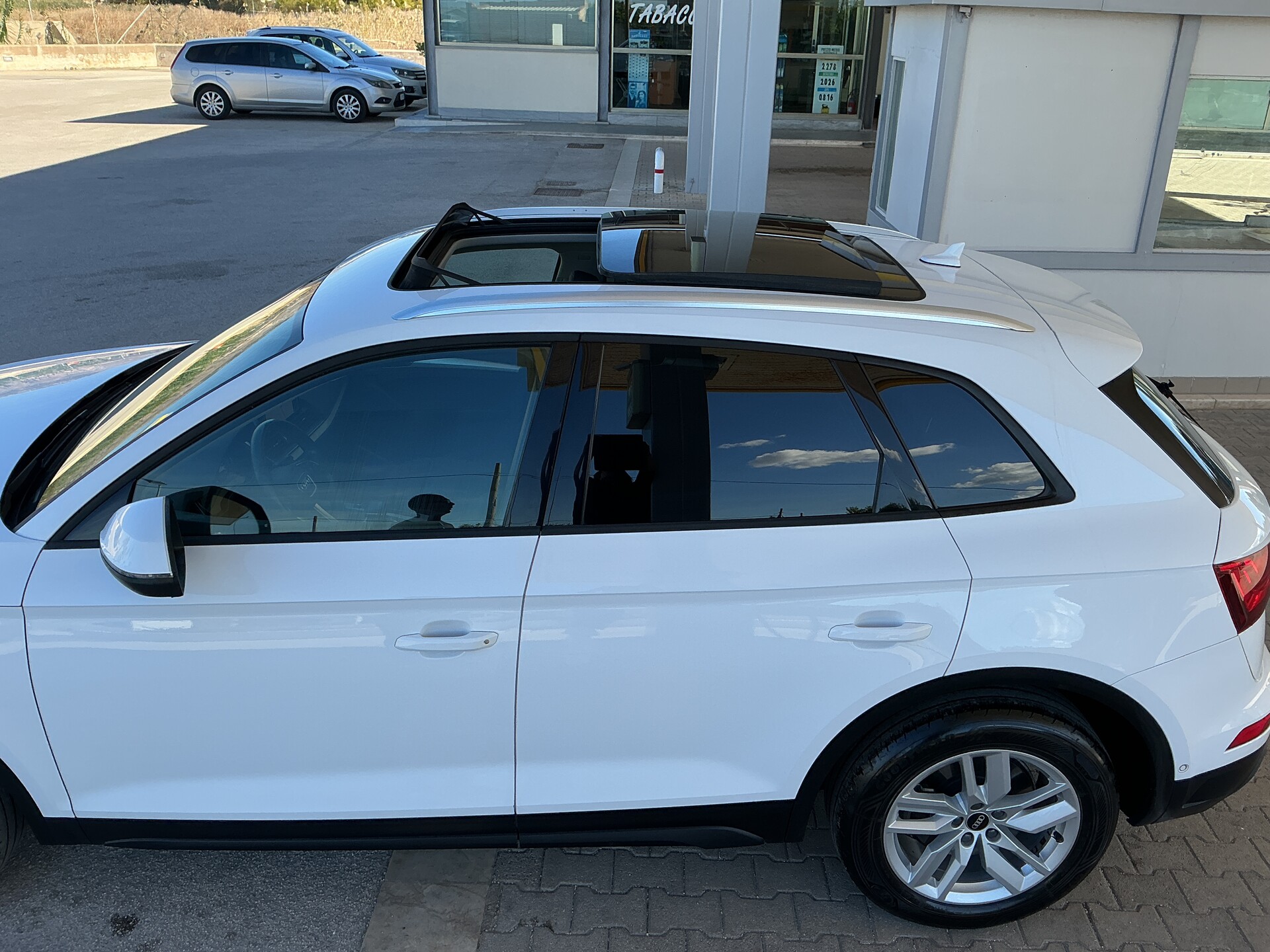Audi Q5 Elettrica / Diesel