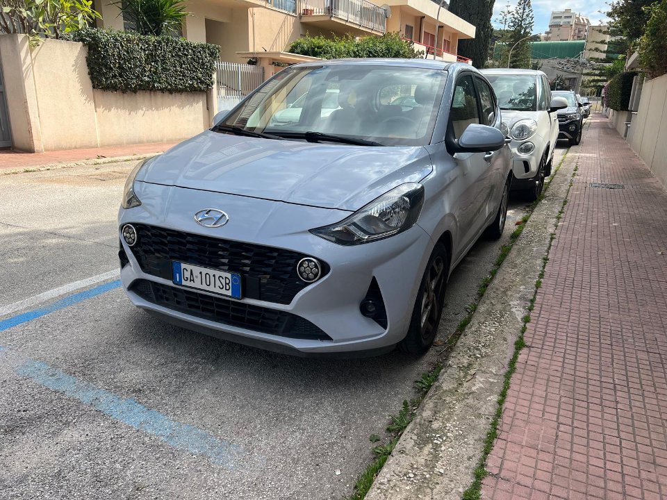 Hyundai I10 I10 1.0 mpi prime Benzina