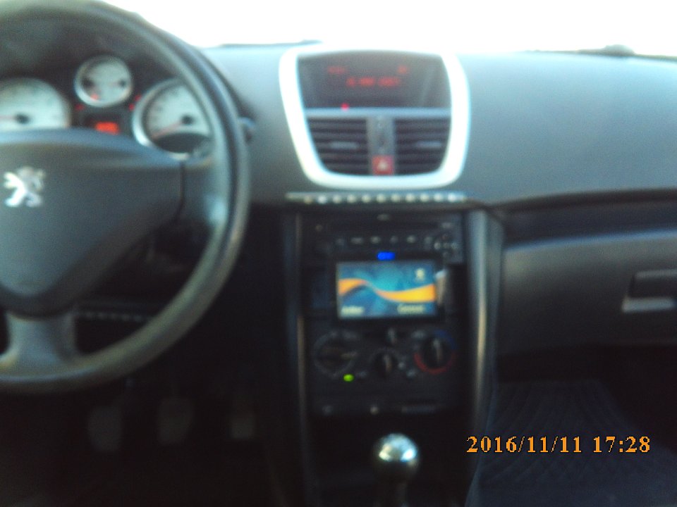 Peugeot 207 GPL / Benzina
