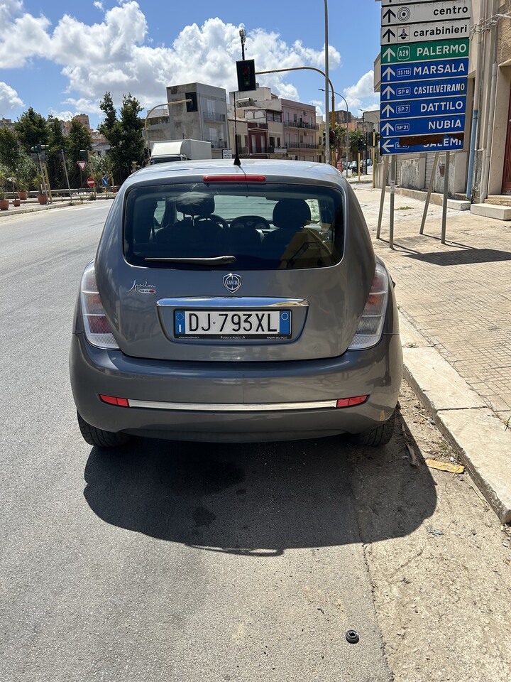 Lancia Ypsilon Benzina