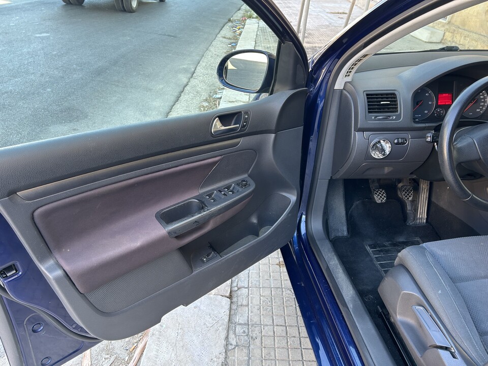 Volkswagen Golf Elettrica