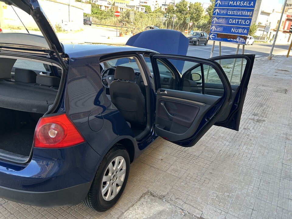 Volkswagen Golf Elettrica