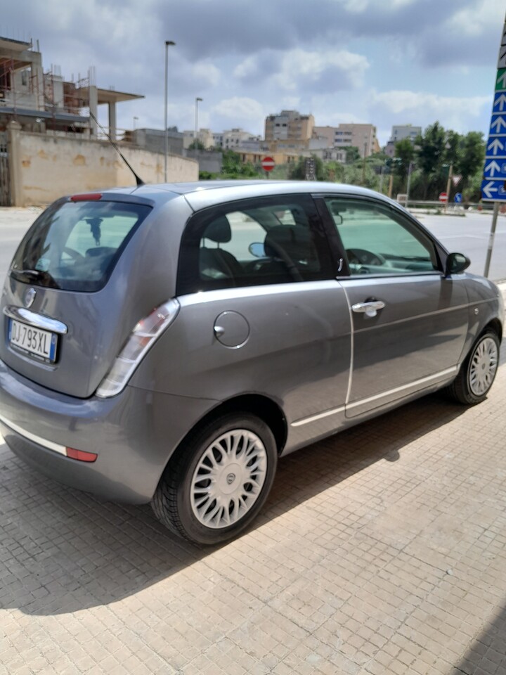 Lancia Ypsilon Benzina